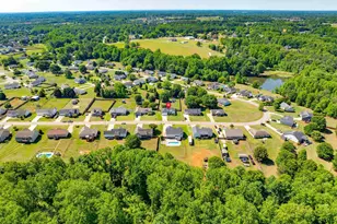 163 Summer Lady Ln, Boiling Springs, SC 29316 - Photo 37