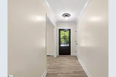 218 Crestwood Drive, Greenville, SC 29609 - Photo 5