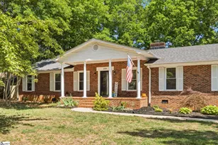 218 Crestwood Dr, Greenville, SC 29609 - Photo 1