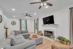 203 Shefwood Dr, Easley, SC 29642 - Photo 9