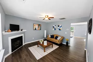 213 Kingscreek Dr, Greer, SC 29650 - Photo 3
