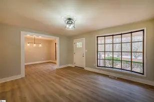 17 Riverview Cir, Greenville, SC 29611 - Photo 9