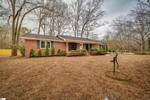 17 Riverview Cir, Greenville, SC 29611 - Photo 3