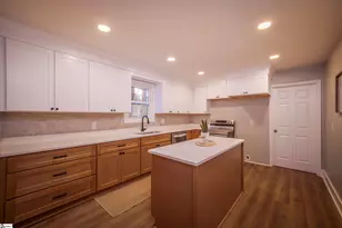 17 Riverview Cir, Greenville, SC 29611 - Photo 19