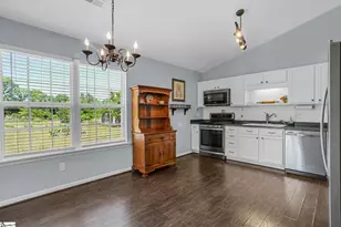 331 Bright Farm Rd, Duncan, SC 29334 - Photo 9