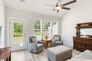 414 Ambleside Ln, Greenville, SC 29605 - Photo 3