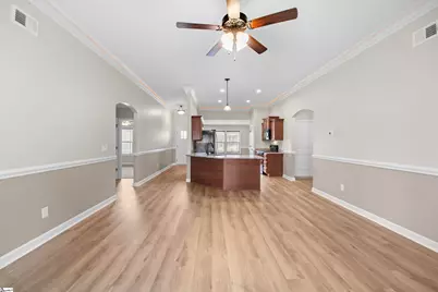 211 Daybreak Court, Wellford, SC 29385 - Photo 9