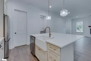 409 Jones Ave, Simpsonville, SC 29681 - Photo 9