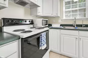 403 Crescentwood Ct, Taylors, SC 29687 - Photo 11