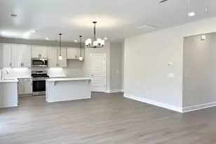 315 Blaine Ct, Greenville, SC 29607 - Photo 5