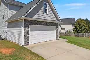 101 Reedy Falls Dr, Greenville, SC 29605 - Photo 3