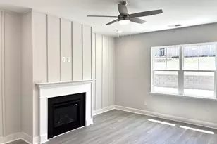 317 Blaine Ct, Greenville, SC 29607 - Photo 5