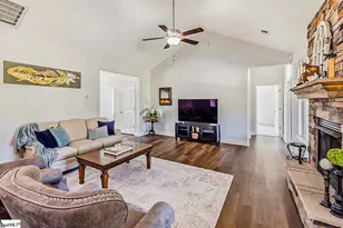 100 Ridgefield Ln, Greer, SC 29651 - Photo 13