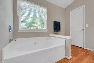 11 Eagleston Ln, Simpsonville, SC 29680 - Photo 9