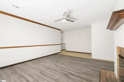 211 Brookside Drive, Duncan, SC 29334 - Photo 7