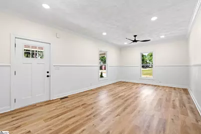 444 W Peachtree Street, Woodruff, SC 29388 - Photo 21
