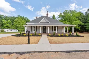 444 W Peachtree St, Woodruff, SC 29388 - Photo 11