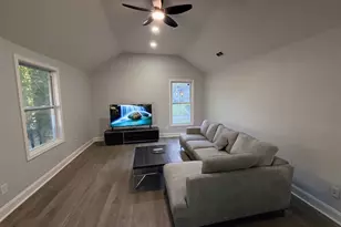 1218 S Fant St, Anderson, SC 29624 - Photo 5