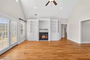 1017 Corie Crest Dr, Boiling Springs, SC 29316 - Photo 15