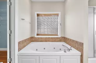 1017 Corie Crest Dr, Boiling Springs, SC 29316 - Photo 35