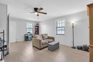 101 Colonial Ln, Simpsonville, SC 29681 - Photo 15