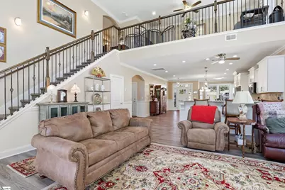 140 Double Crest Drive, Taylors, SC 29687 - Photo 5