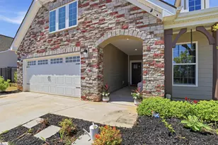 284 Double Crest Dr, Greer, SC 29687 - Photo 5