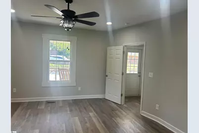 106 Washington Street, Clinton, SC 29325 - Photo 31