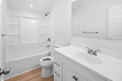 802 W Hampton Street, Laurens, SC 29360 - Photo 11