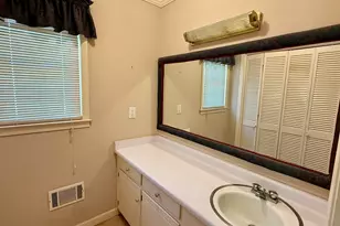 610 S Adair St, Clinton, SC 29325 - Photo 21