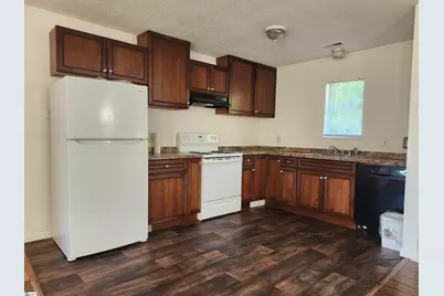 218 Donavan Drive, Spartanburg, SC 29302 - Photo 5