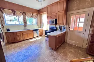 400 E Buford St, Gaffney, SC 29340 - Photo 7