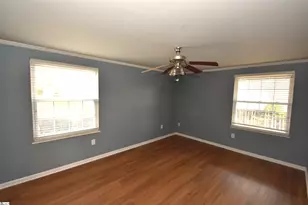 925 Cleveland St, Greenville, SC 29601 - Photo 9