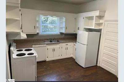 27 Wallace Street, Greenville, SC 29605 - Photo 9