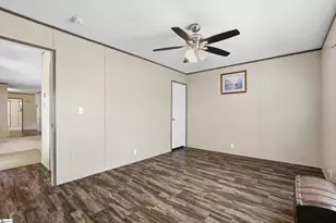 111 Lake Circle Rd, Marietta, SC 29661 - Photo 15