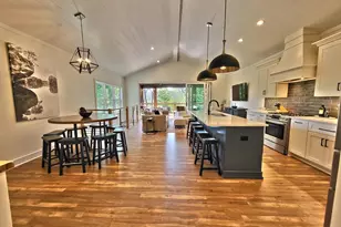 366 Hideaway Cv Dr, Seneca, SC 29672 - Photo 5