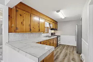 1021 Gentry Memorial Hwy, Easley, SC 29640 - Photo 17