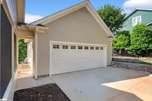 9 Hogarth St, Greenville, SC 29617 - Photo 41