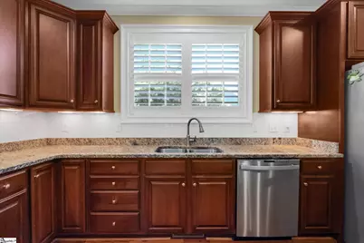 9 Hogarth Street, Greenville, SC 29617 - Photo 17