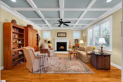 9 Hogarth Street, Greenville, SC 29617 - Photo 7