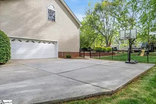 1300 Plantation Dr, Simpsonville, SC 29681 - Photo 45