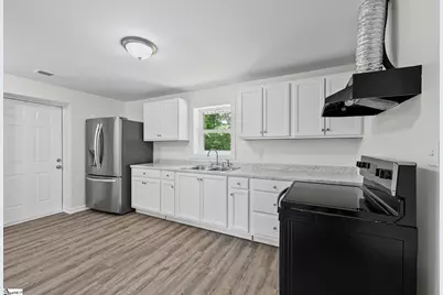 141 Edge Street, Wellford, SC 29385 - Photo 5