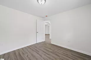 141 Edge St, Wellford, SC 29385 - Photo 15