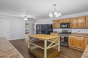 1125 Friendship Rd, Seneca, SC 29678 - Photo 13