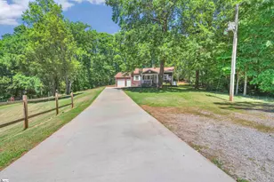2561 Whitestone Rd, Spartanburg, SC 29302 - Photo 3