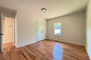 207 Bailey St, Greenville, SC 29609 - Photo 13