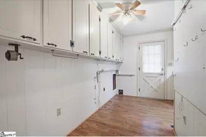 208 Skyland Drive, Clinton, SC 29325 - Photo 13