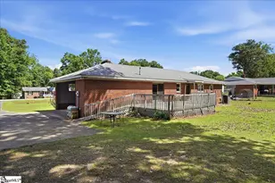 208 Skyland Dr, Clinton, SC 29325 - Photo 27