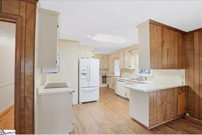 208 Skyland Drive, Clinton, SC 29325 - Photo 15