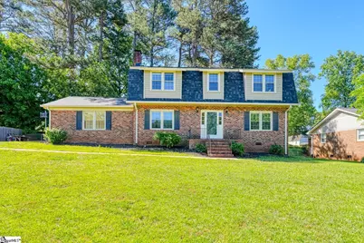 210 Oakmont Drive, Boiling Springs, SC 29316 - Photo 1